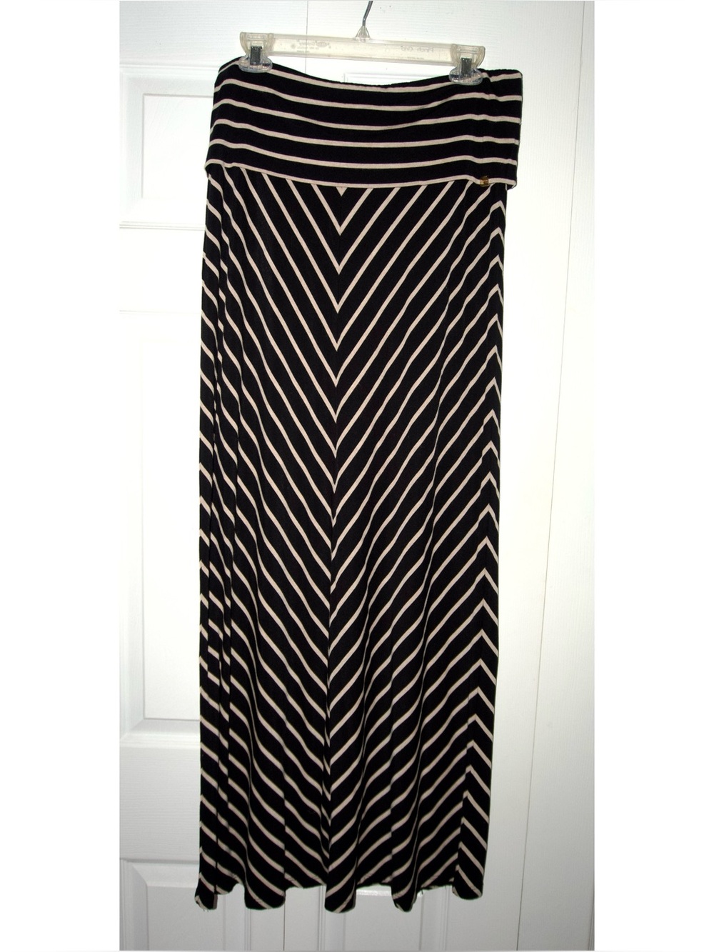 Calvin Klein Black White Chevron Stripe Maxi Skirt Foldover Waist Stretch Medium